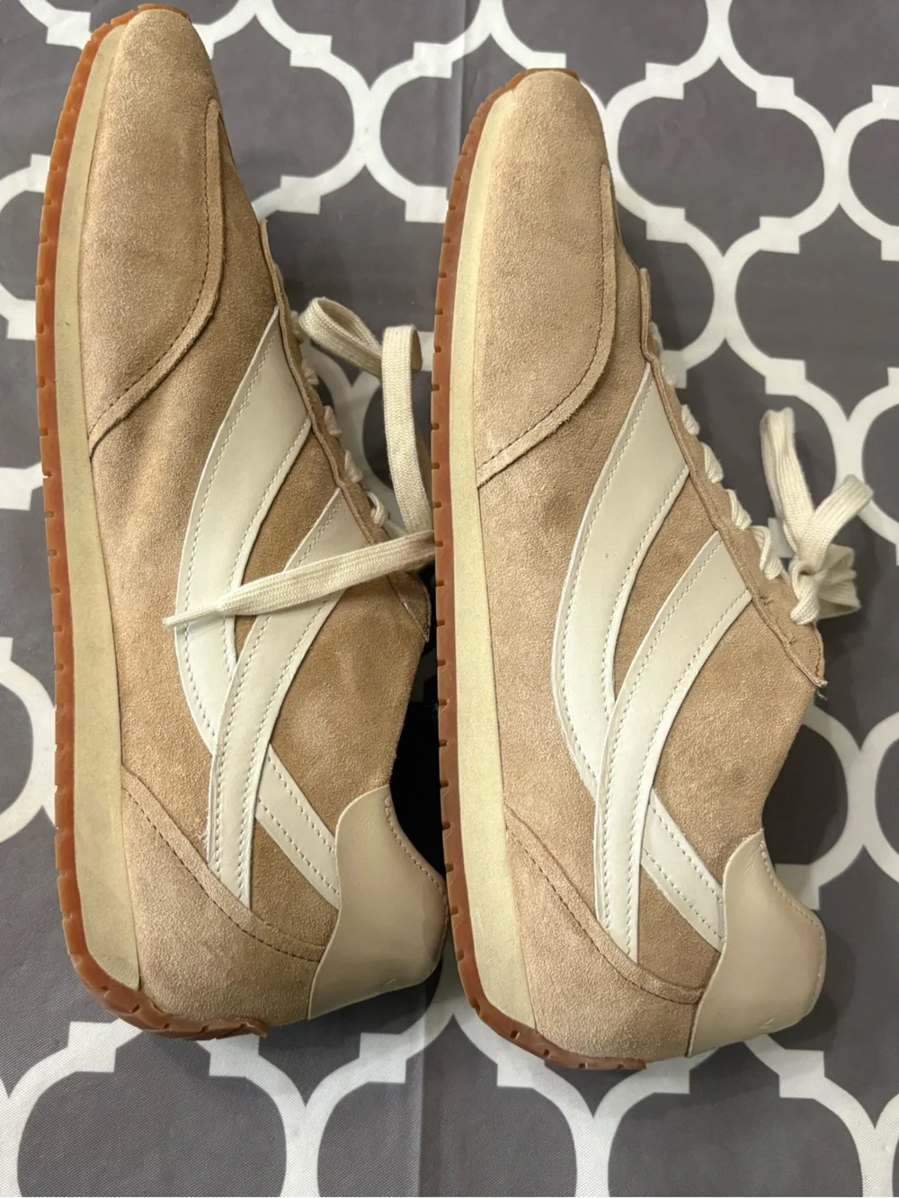 Vince Oasis Runner tan suede sneakers